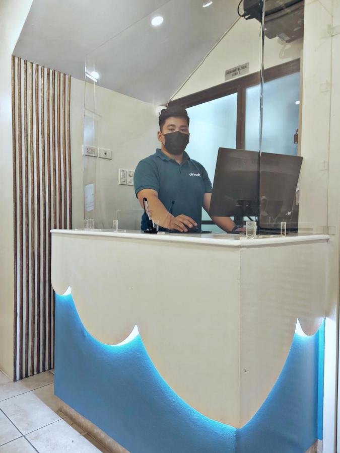 Airobedz Manila - A Value Hotel Exterior foto